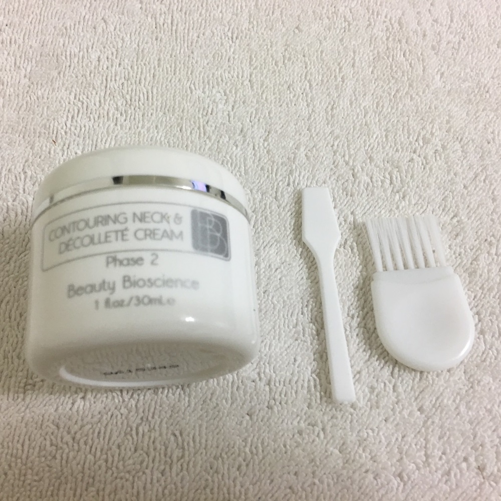 Beauty Bioscience Neck & Décolleté Cream Phase 2